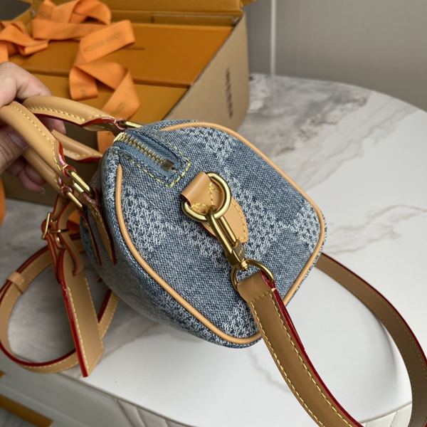 ルイヴィトンバッグ内部構造